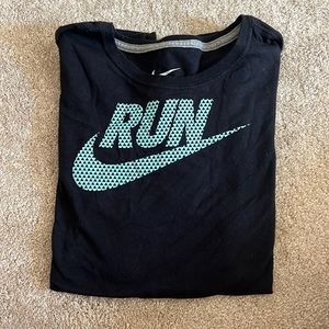 Nike tee